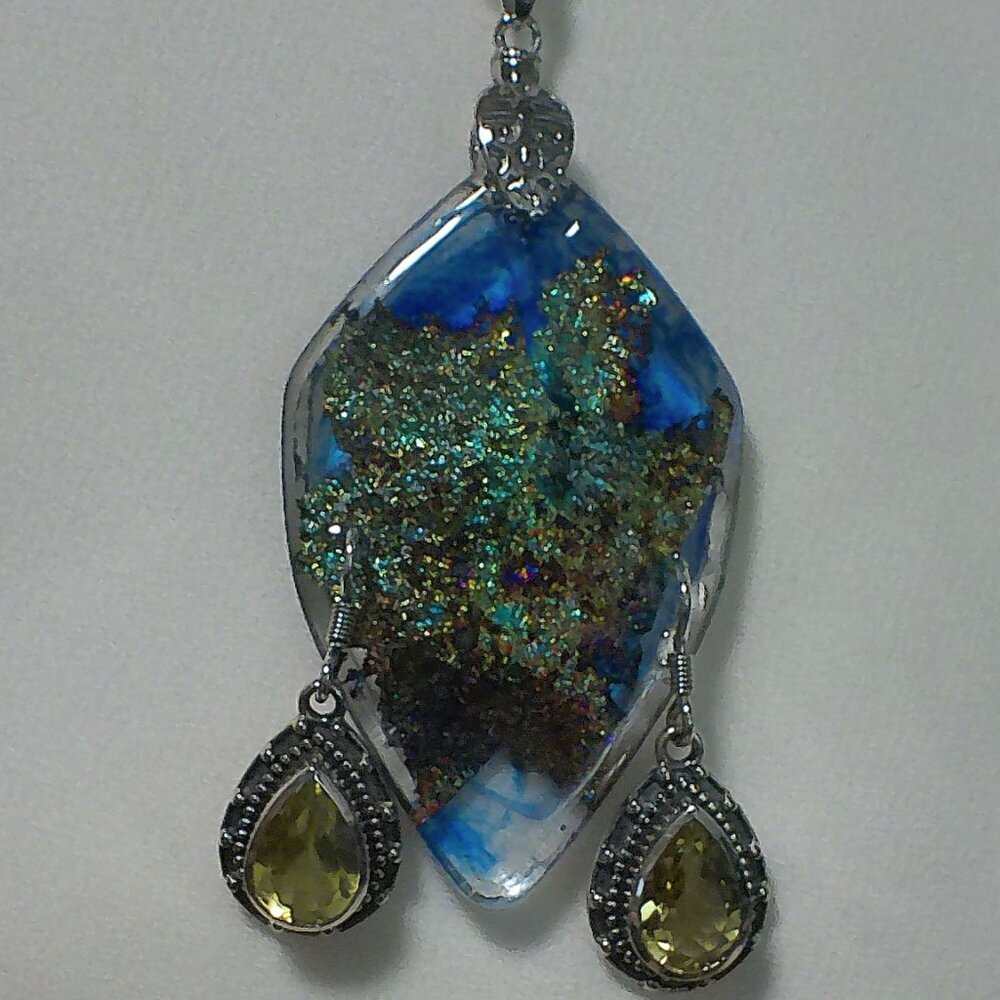 Peridot and Resin pendant
